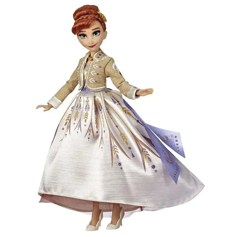 Disney Frozen II Arendelle Deluxe Fashion Doll Assortment1